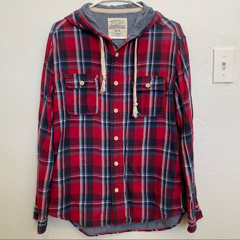 👕Aéropostale men’s red and blue Button down plaid long sleeve top/hoodie.Size M